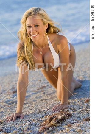 Crawling From The Surf 6509739