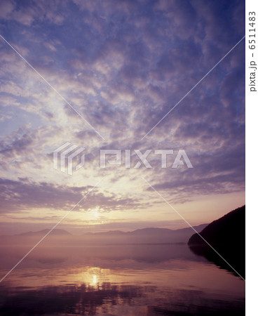 猪苗代湖の朝 猪苗代湖の朝 6511483
