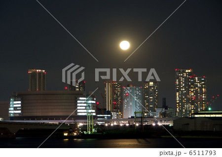 月下の都市 6511793