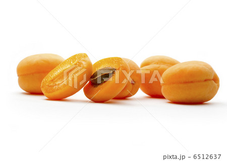 Ripe apricots on white background 6512637