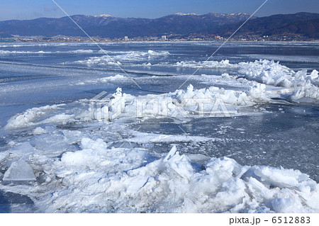 諏訪湖の御神渡り 6512883