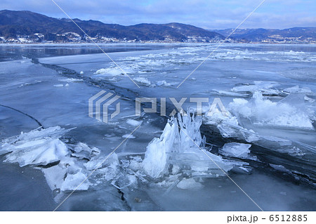 諏訪湖の御神渡り 6512885