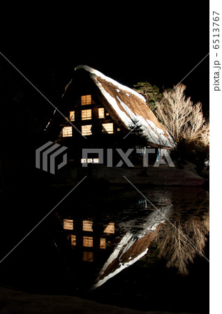 白川郷合掌造り 6513767