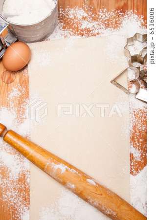 pastry, rolling pin, eggs and figures for cookies 6516006