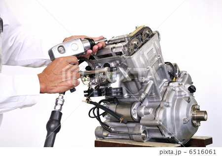 バイクエンジンの整備 6516061