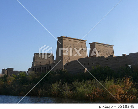 ナイル川から望むイシス神殿 ナイル川から望むイシス神殿 6518249