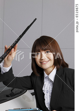 ワイパーチェック業務のOL 6519875