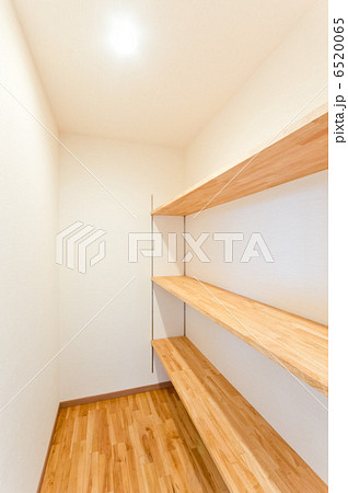 ウォークインクローゼット 6520065