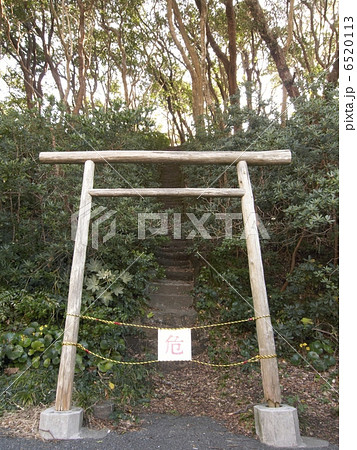 竜宮窟の竜宮神社鳥居 6520113