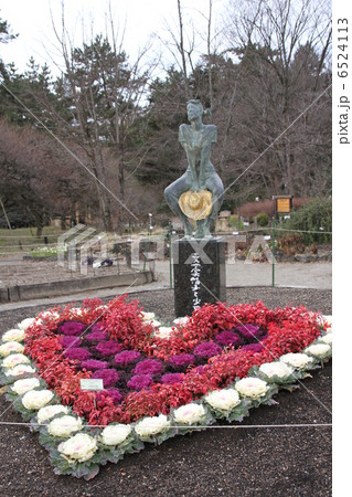 植物園銅像 6524113