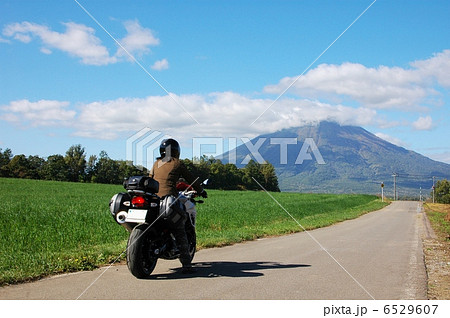 秋の羊蹄山とバイク 6529607
