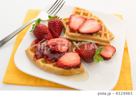 ワッフルデザート 6529965