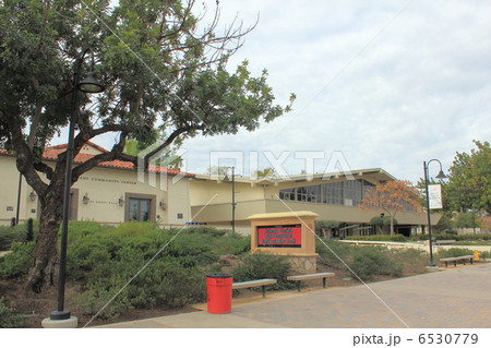 ピアースカレッジ 6530779