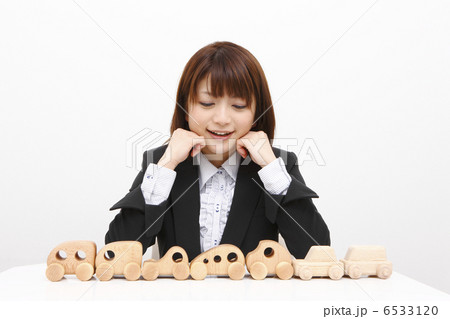 クルマ選び 6533120