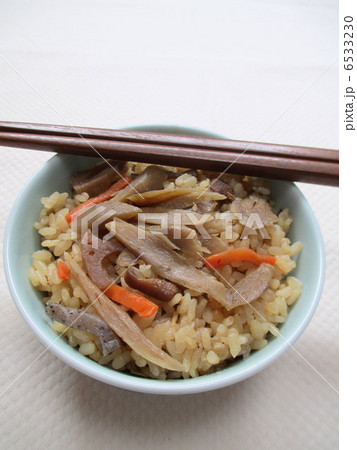 ごぼうの炊き込みごはん ごぼうの炊き込みごはん 6533230