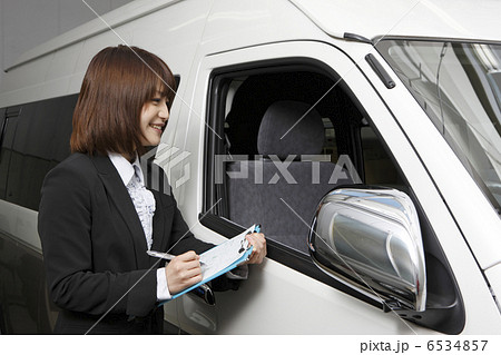 レンタカーのチェック業務 6534857