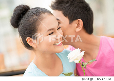 Lovely whispers 6537118