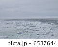 流氷と波 6537644