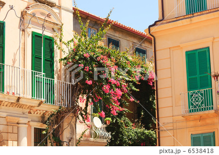Architecture in Tropea 6538418