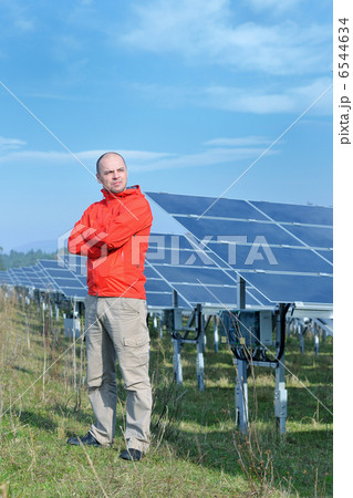 Male solar panel engineer at work place 6544634