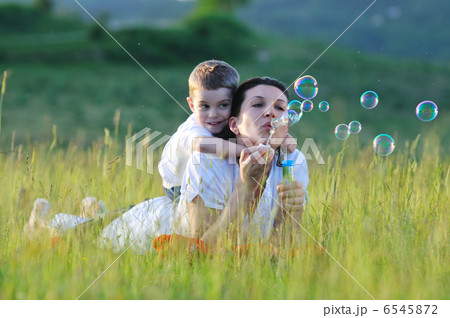 woman child bubble woman child bubble 6545872