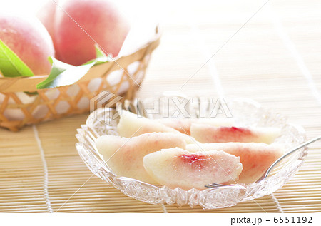 食べごろの桃 食べごろの桃 6551192