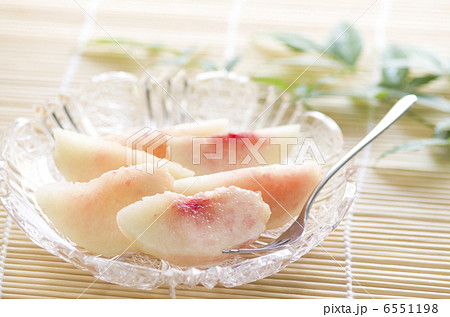 食べごろの桃 6551198