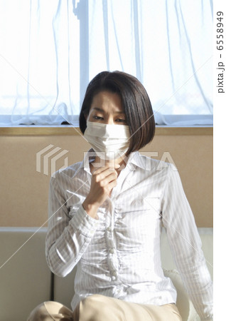 マスクを着けた女性 マスクを着けた女性 6558949