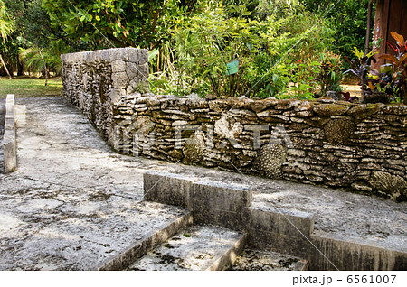 おきなわワールド 体験型施設 おきなわワールド 体験型施設 6561007