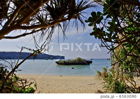 恩納海浜公園ナビービーチ　万座ビーチ 6563090