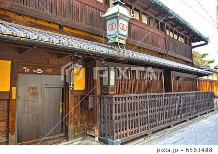 「輪違屋」（島原／京都府京都市下京区西新屋敷中之町） 6563488