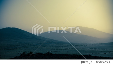 Hills chain Hills chain 6565253