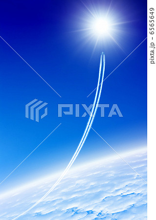 Jet in sky 6565649