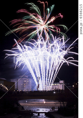 冬の下呂温泉 花火物語の様子です。 冬の下呂温泉 花火物語の様子です。 6566215