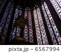 サント・シャペルのステンドグラス 6567994
