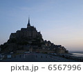 モン・サン・ミッシェルの夕暮れ 6567996