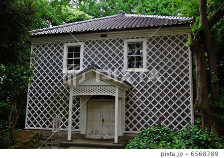 重要文化財 慶応義塾三田演説館の写真素材 [6568789] PIXTA