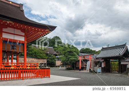 伏見稲荷大社 外拝殿・舞殿と東丸神社 伏見稲荷大社 外拝殿・舞殿と東丸神社 6569851