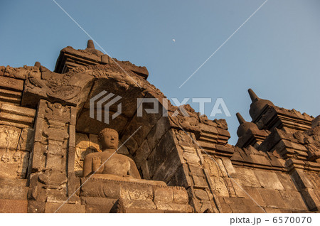 Borobudur temple at sunrise, Java, Indonesia 6570070