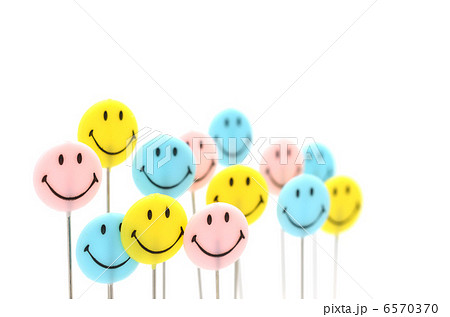 スマイル　マーク　赤青黄 6570370