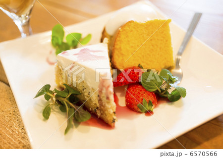 カフェのケーキ 6570566