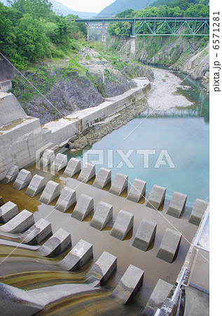三瀬谷ダムのシュートブロック 三瀬谷ダムのシュートブロック 6571281
