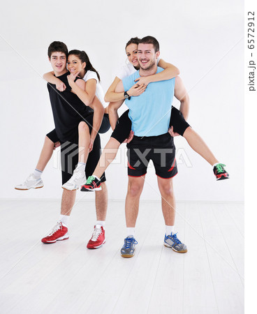 young people group in fitness club 6572912