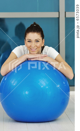 young woman fitness workout young woman fitness workout 6573039