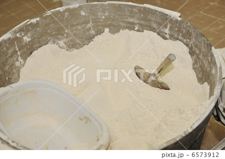 bread factory production 6573912