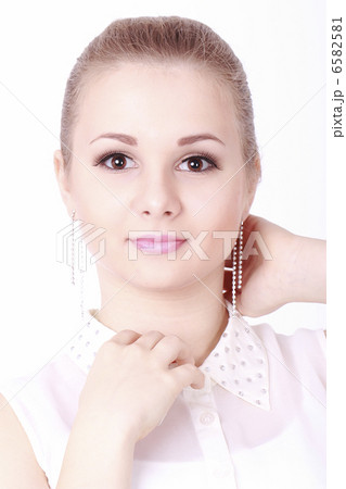 Young girl posing 6582581