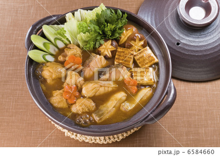家庭の鍋料理 家庭の鍋料理 6584660