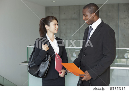 グローバルな人材 6585315