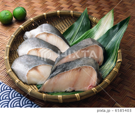 春の料理１ 6585403