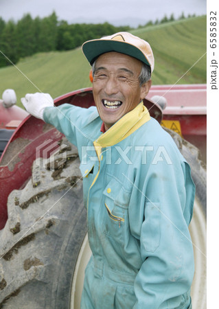 北海道・酪農・農業風景 6585832